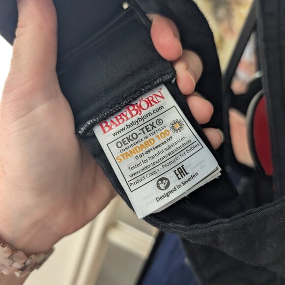 Baby Bjorn Mini - Black - Picture 6 of 7